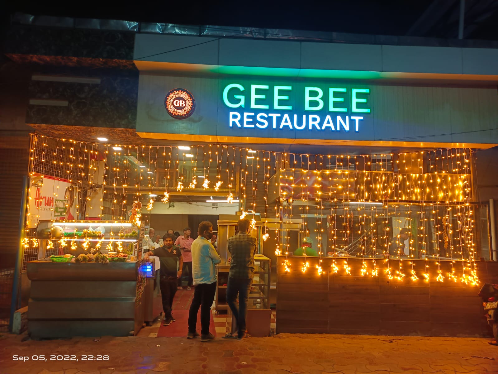 Gee Bee Restaurant listings